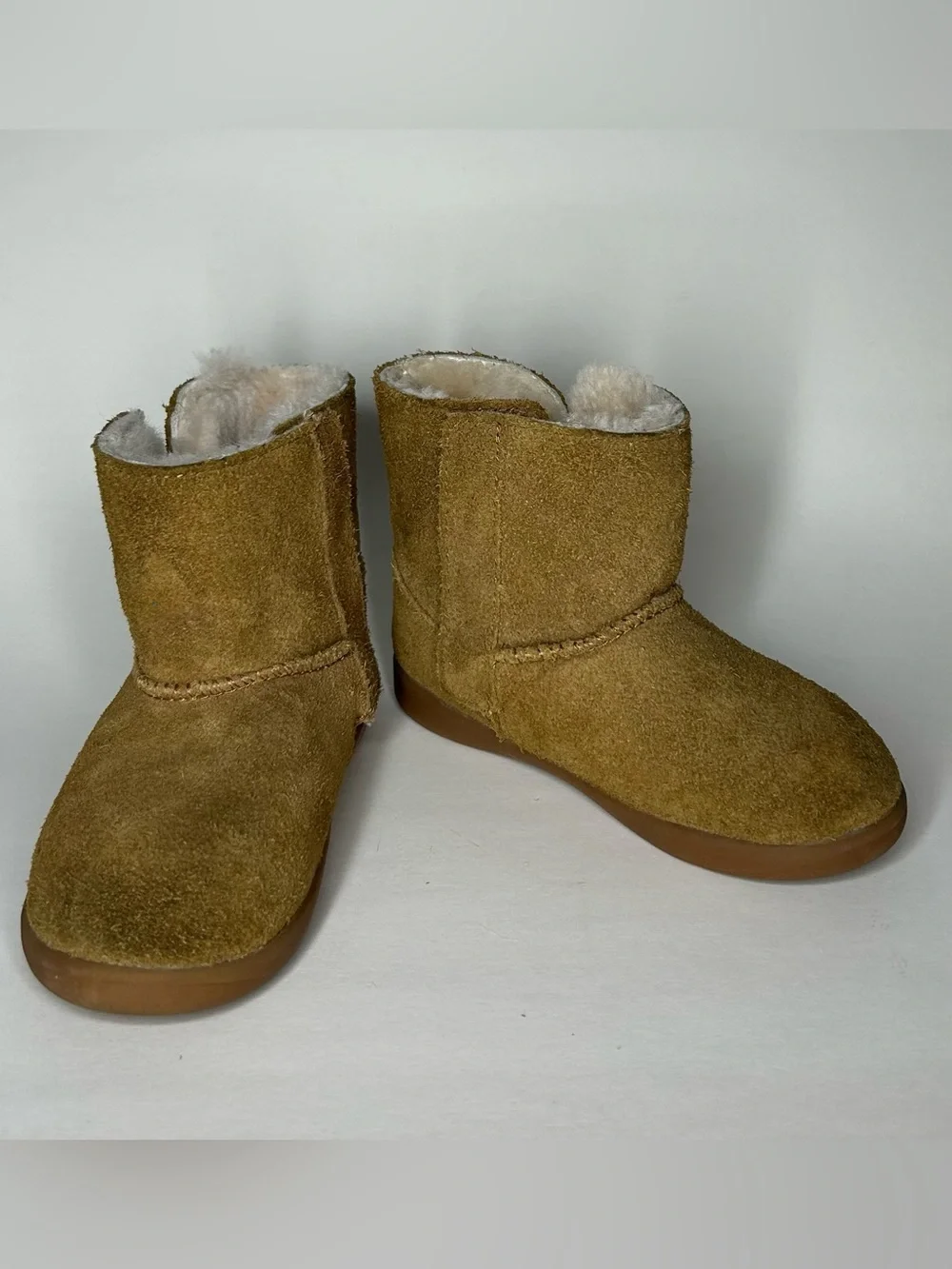 UGG Keelan II Toddler Chestnut Sheepskin Suede Winter Boots Sz 9 toddler